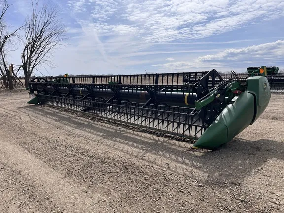 2019 John Deere 735D