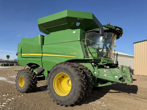 2018 John Deere S790