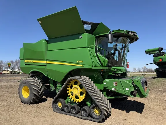 2023 John Deere S780
