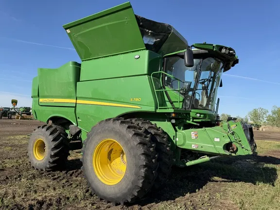 2024 John Deere S780