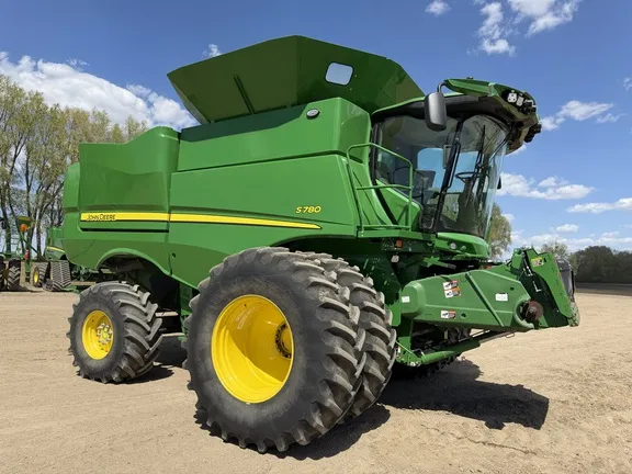 2022 John Deere S780