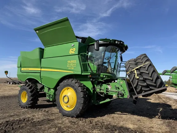 2024 John Deere S770