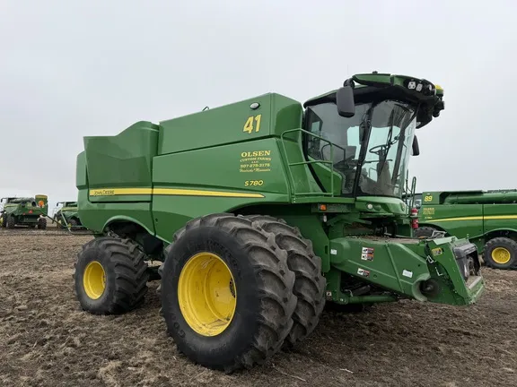 2023 John Deere S780
