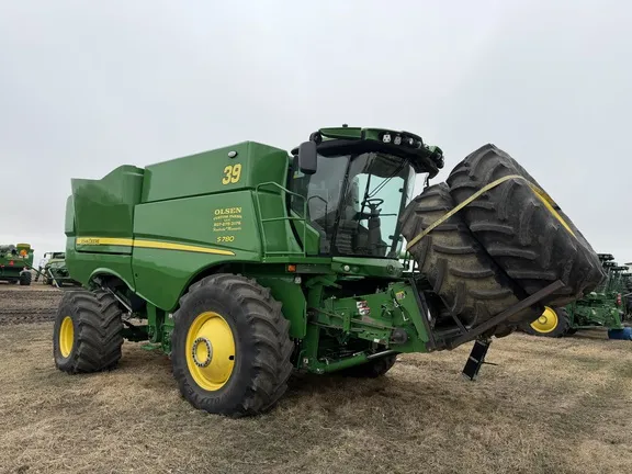 2023 John Deere S780
