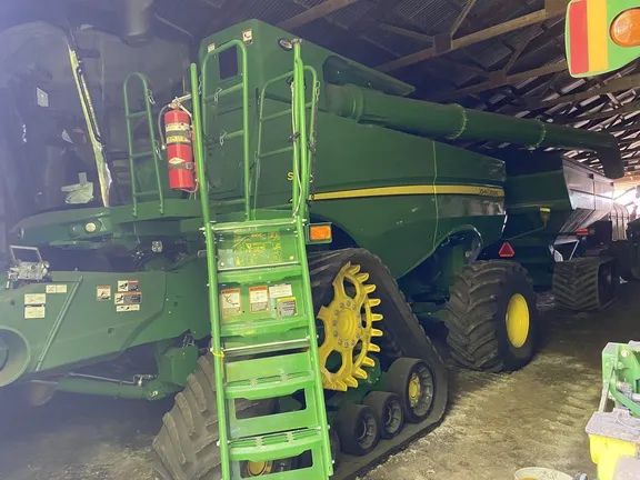 2022 John Deere S780