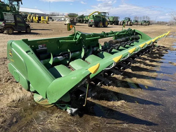 2019 John Deere 712FC