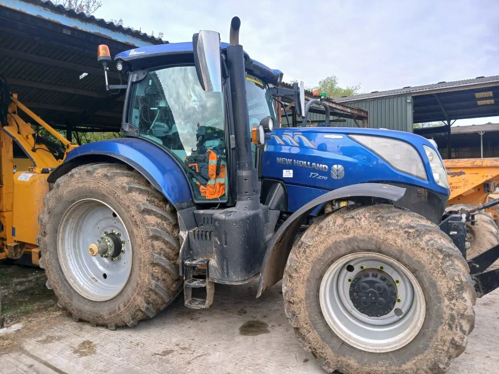 2021 New Holland T7.270AC