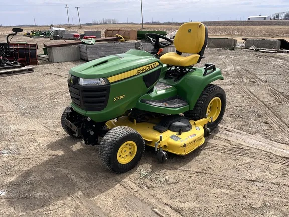 2020 John Deere X730