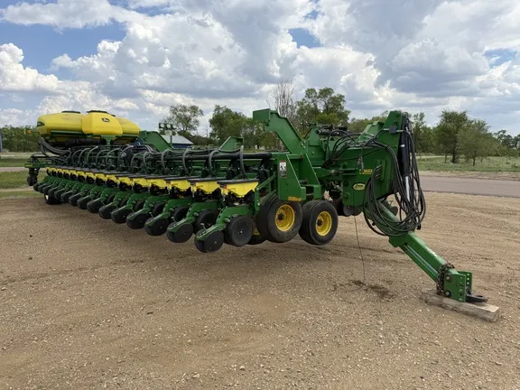 2010 John Deere DB90