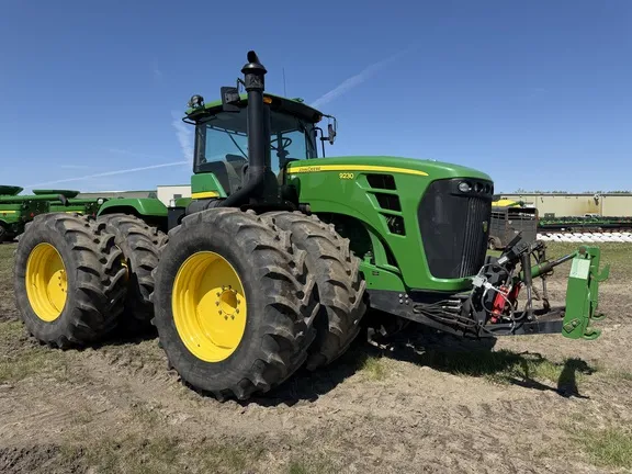 2010 John Deere 9230