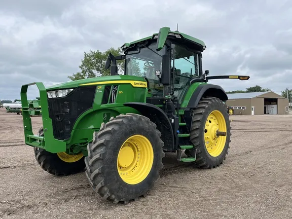 2024 John Deere 7R 210