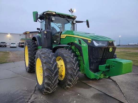 2025 John Deere 8R 370