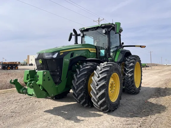 2025 John Deere 8R 310