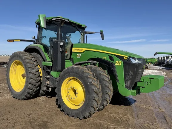 2025 John Deere 8R 370