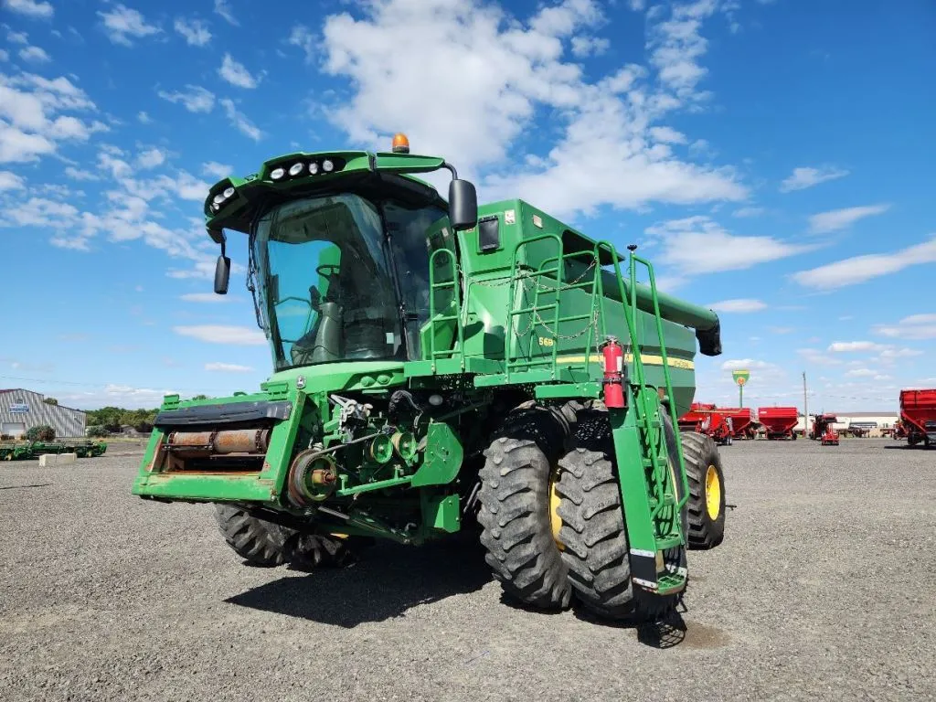 2013 John Deere S680