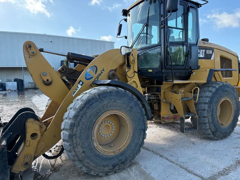 2014 Cat 924