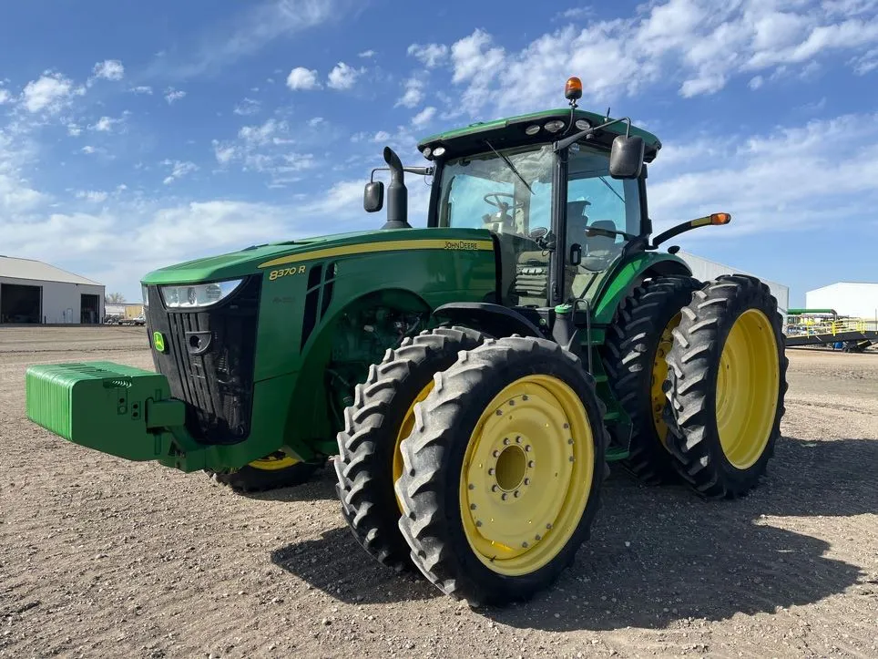 2014 John Deere 8370R