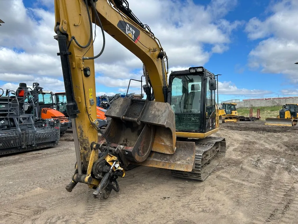 2015 Cat 311F