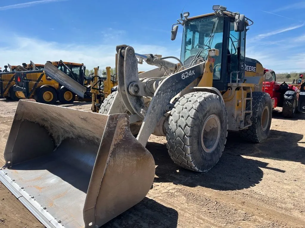 2015 John Deere 624K