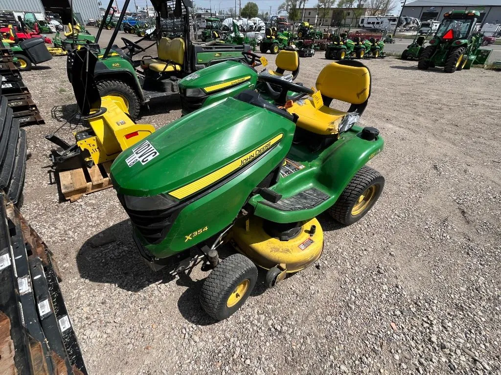 2016 John Deere X354
