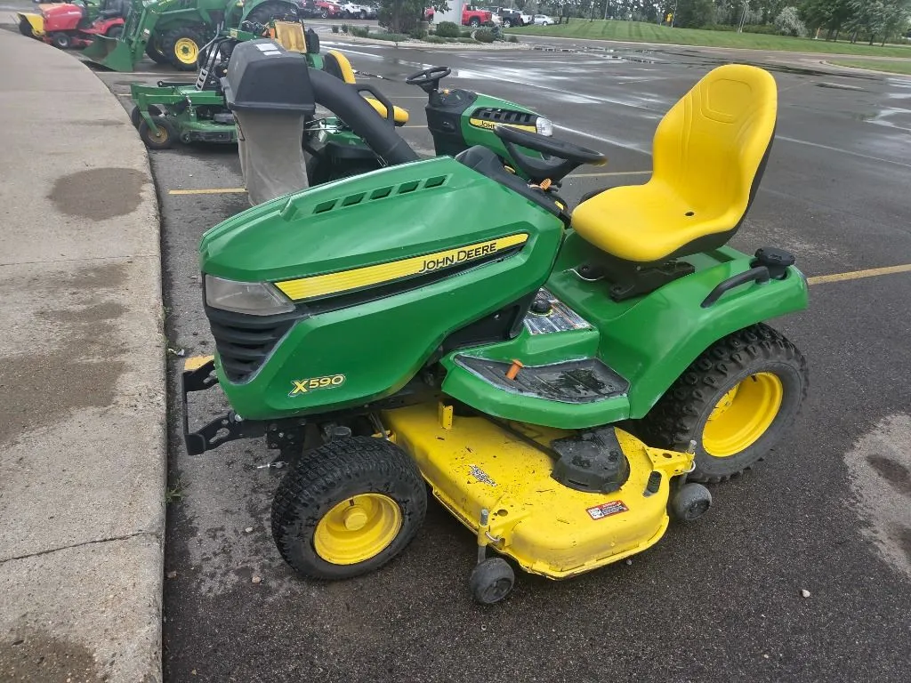 2020 John Deere X590