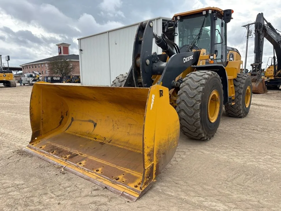 2021 John Deere 644P