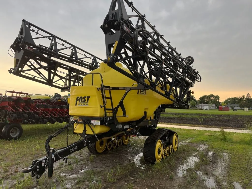 2022 Fast Distributing, Inc (Sprayers) FS9524T