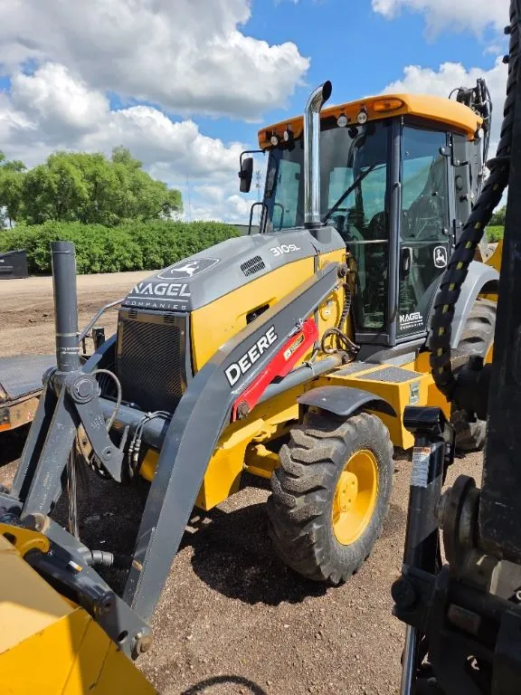 2022 John Deere 310SL