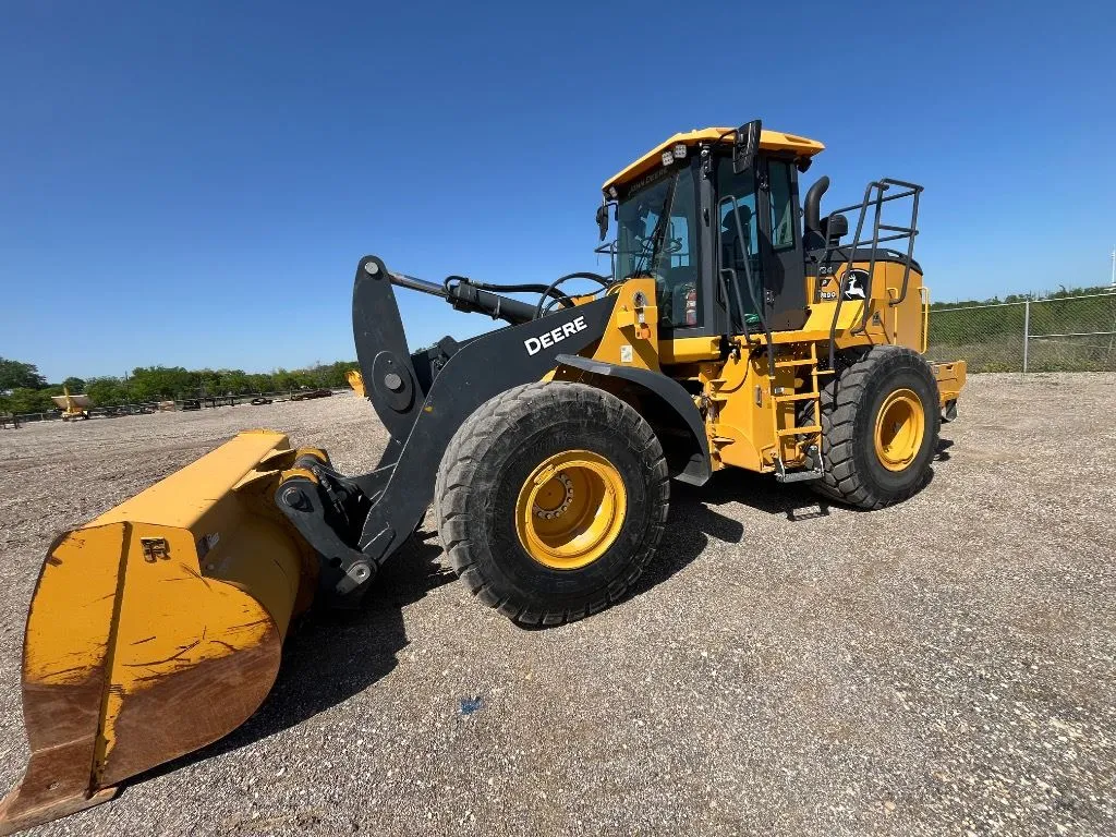 2023 John Deere 724P