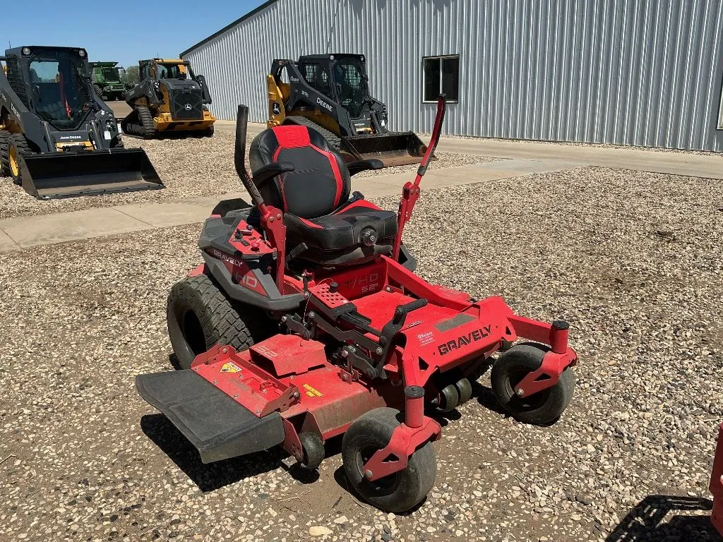 2024 Ariens ZT52HD GRAVE