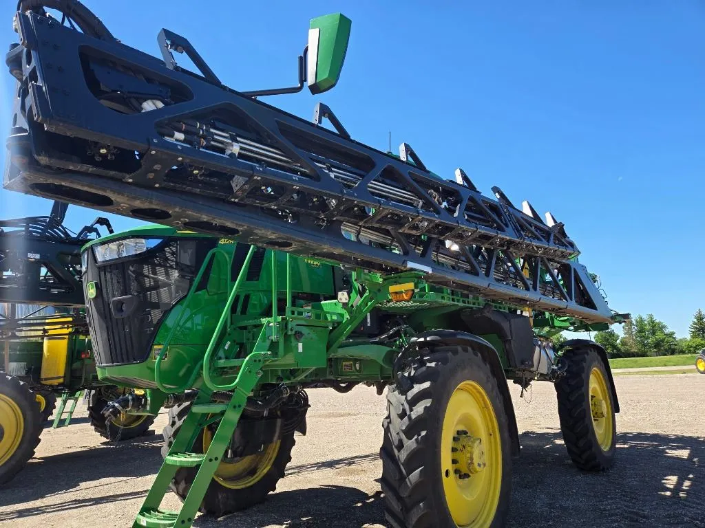 2025 John Deere 412R