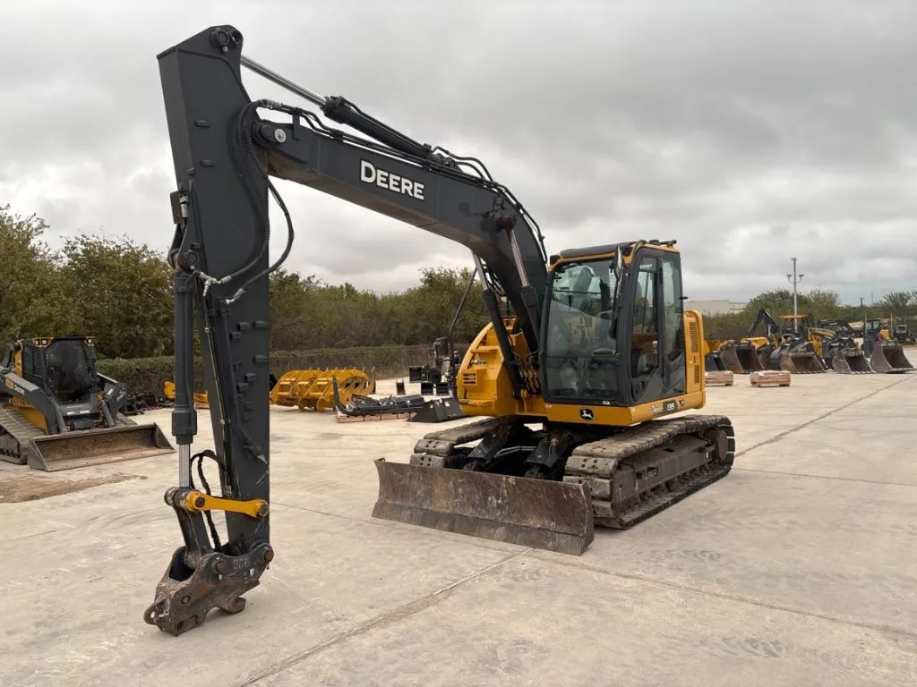 2023 John Deere 135P