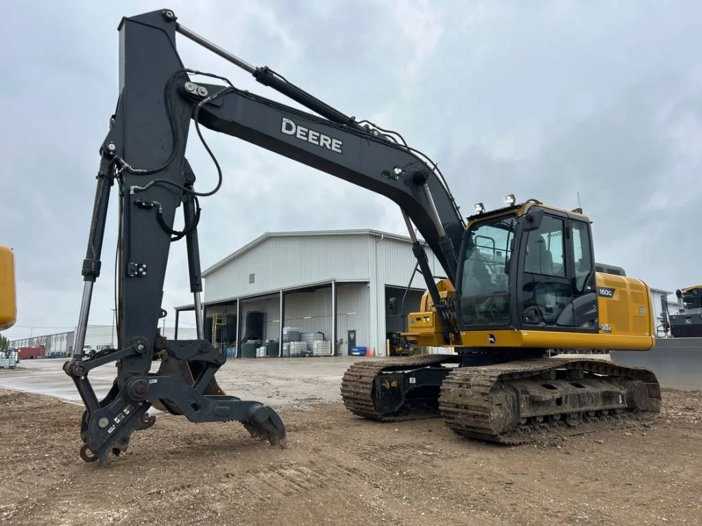 2022 John Deere 160GLC