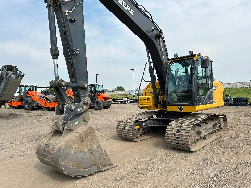 2022 John Deere 160GLC
