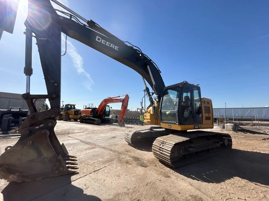 2023 John Deere 245P