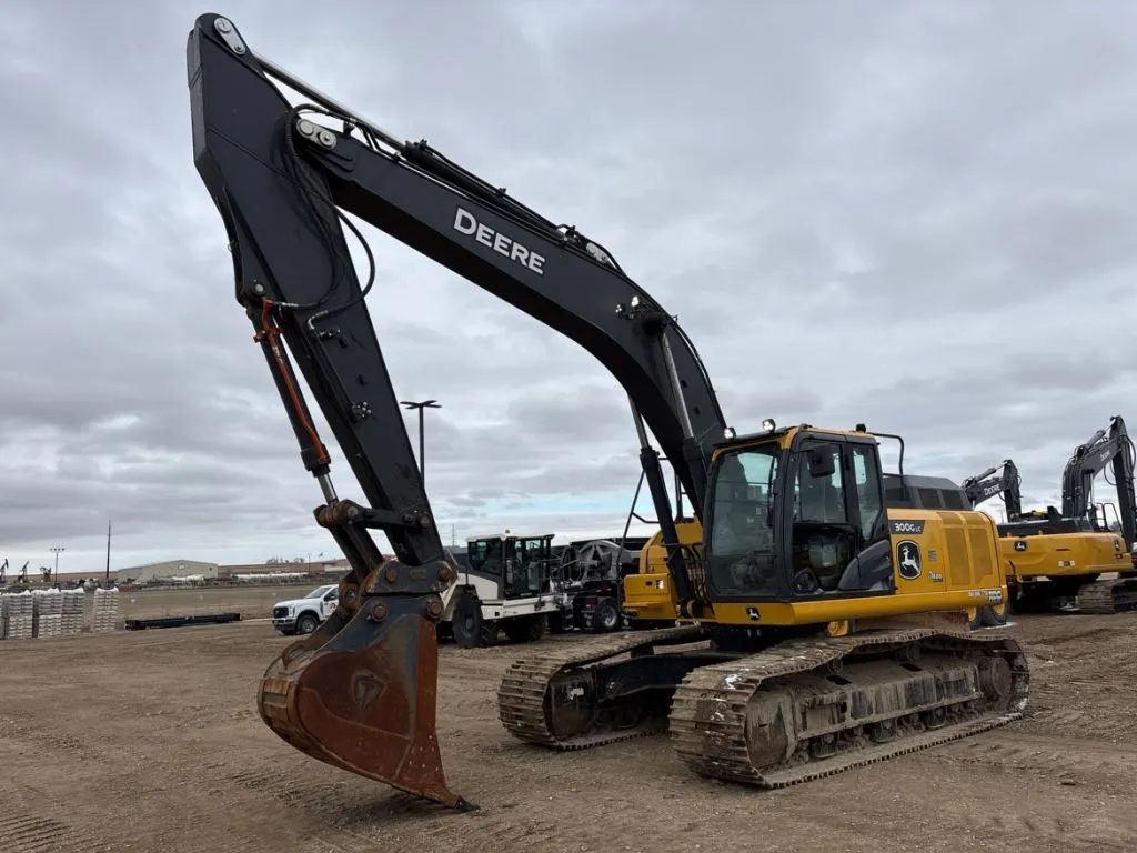 2023 John Deere 300GLC