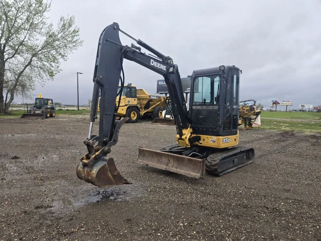 2012 John Deere 35D