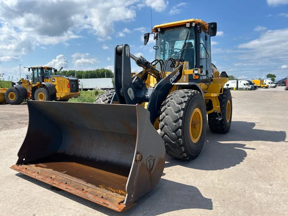 2021 John Deere 524P