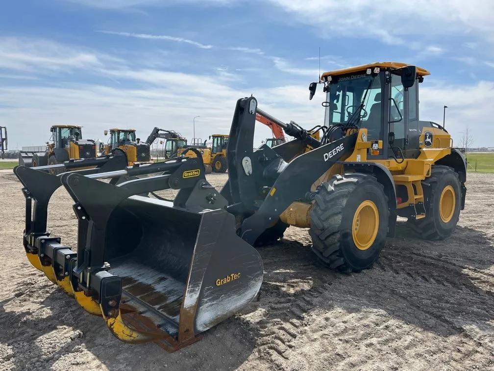 2025 John Deere 524P