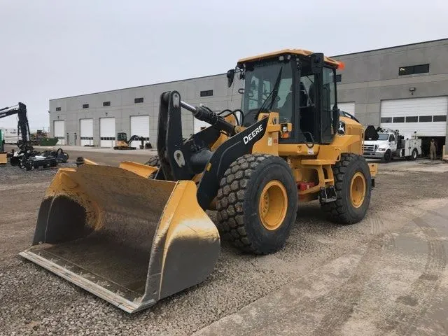 2022 John Deere 544P