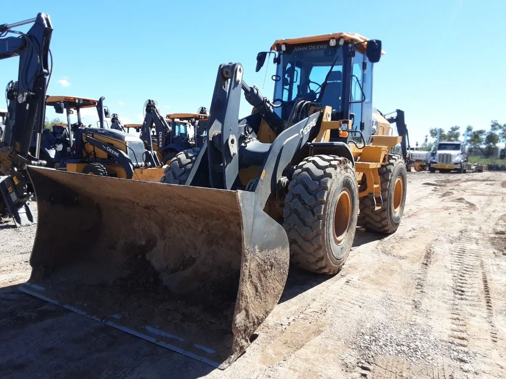 2023 John Deere 544P