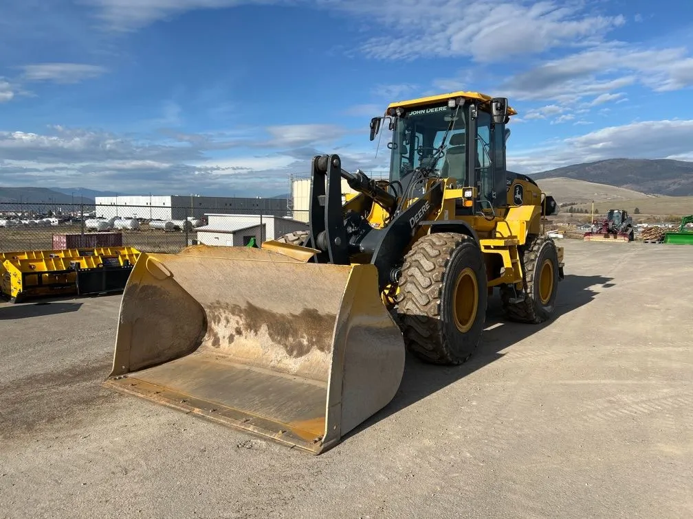 2023 John Deere 624P