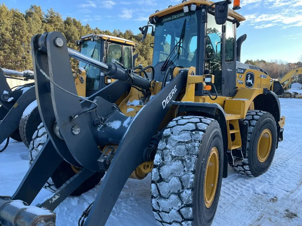 2024 John Deere 624P