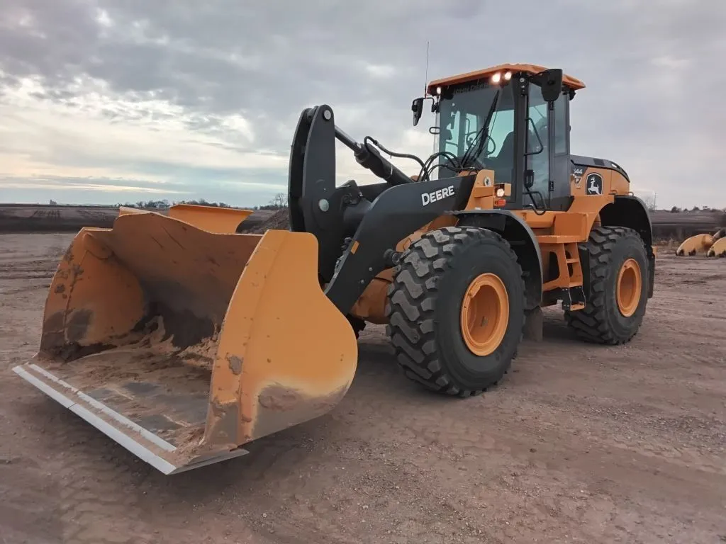 2024 John Deere 644P