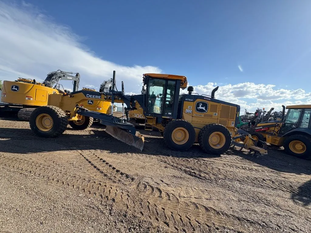 2021 John Deere 672G
