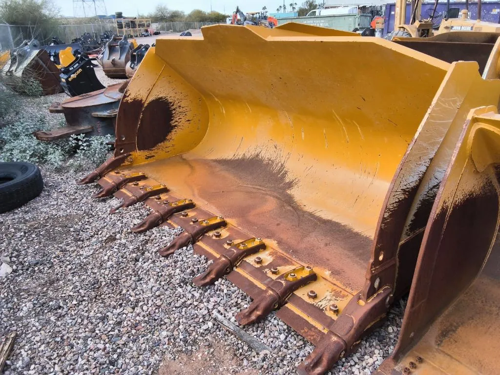 2023 John Deere 744P5.5