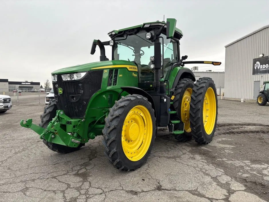 2025 John Deere 7R 290