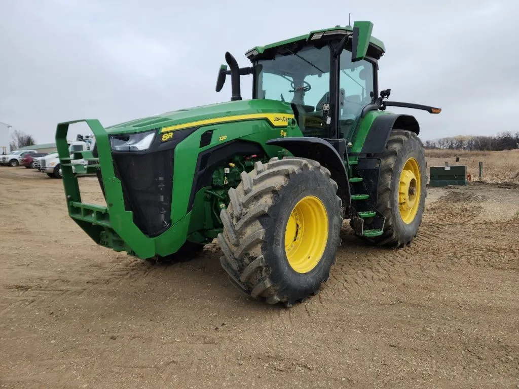 2024 John Deere 8R 230