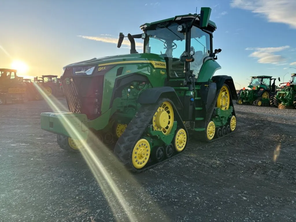 2025 John Deere 8RX 370