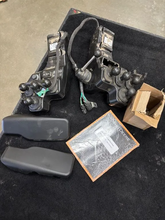 2020 John Deere JOYSTICK